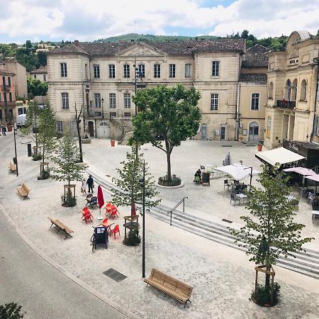 Appartement En Plein Centre Ville 압트 외부 사진
