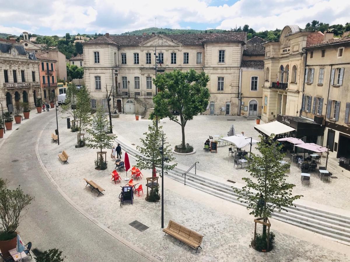 Appartement En Plein Centre Ville 압트 외부 사진