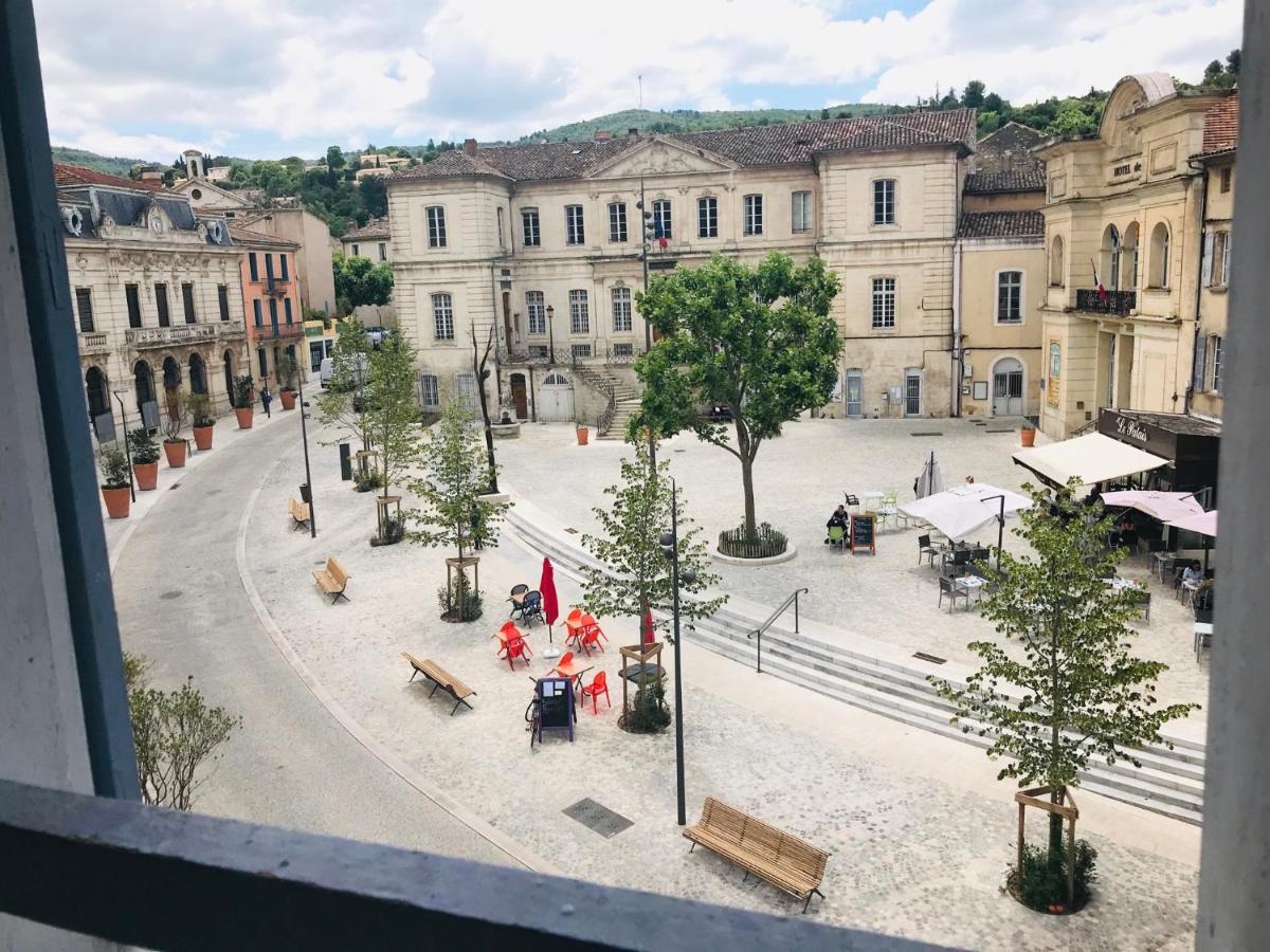 Appartement En Plein Centre Ville 압트 외부 사진